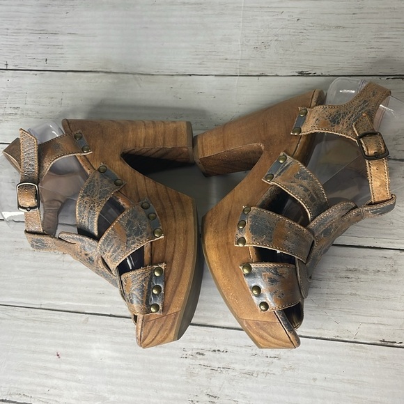 Bed Stu Melissa Nectar Distressed Wedge Heeled Sandal - Picture 6 of 13